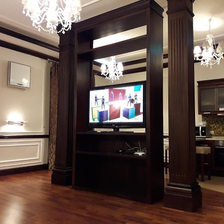 Vip Apartment. Kreshatik, Maidan Nezavisimosti. เคียฟ ภายนอก รูปภาพ