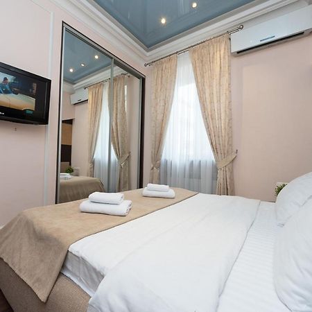 Vip Apartment. Kreshatik, Maidan Nezavisimosti. เคียฟ ภายนอก รูปภาพ