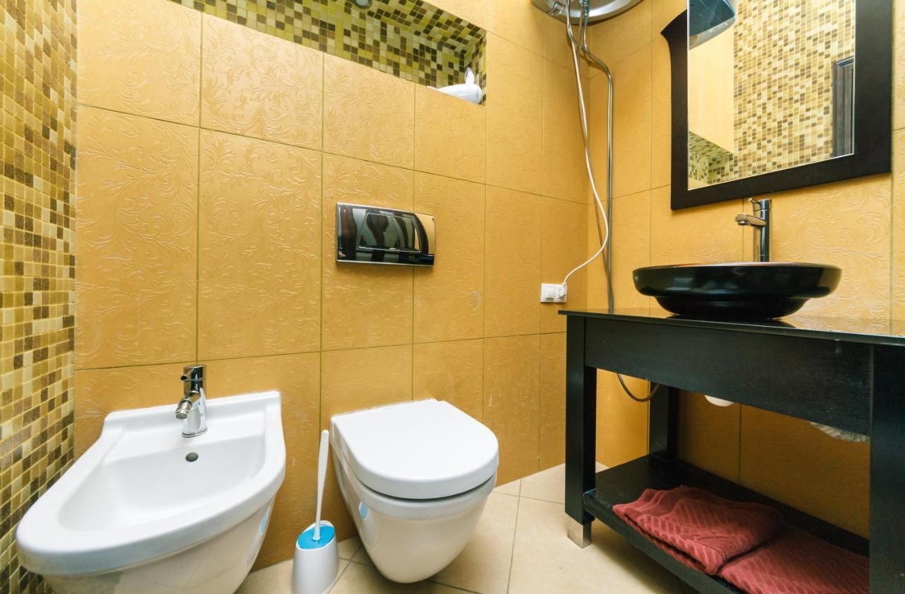 Vip Apartment. Kreshatik, Maidan Nezavisimosti. เคียฟ ภายนอก รูปภาพ
