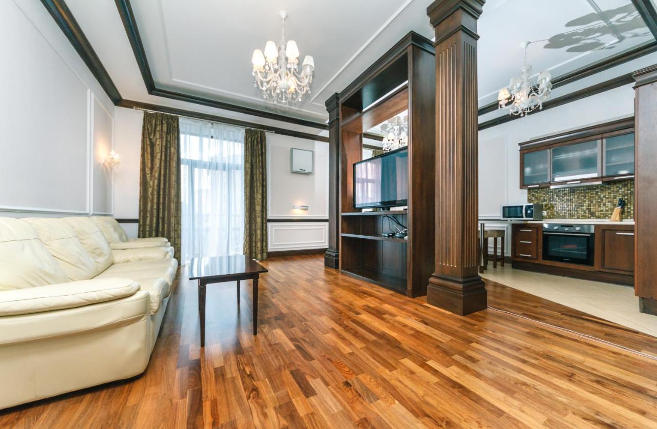 Vip Apartment. Kreshatik, Maidan Nezavisimosti. เคียฟ ภายนอก รูปภาพ