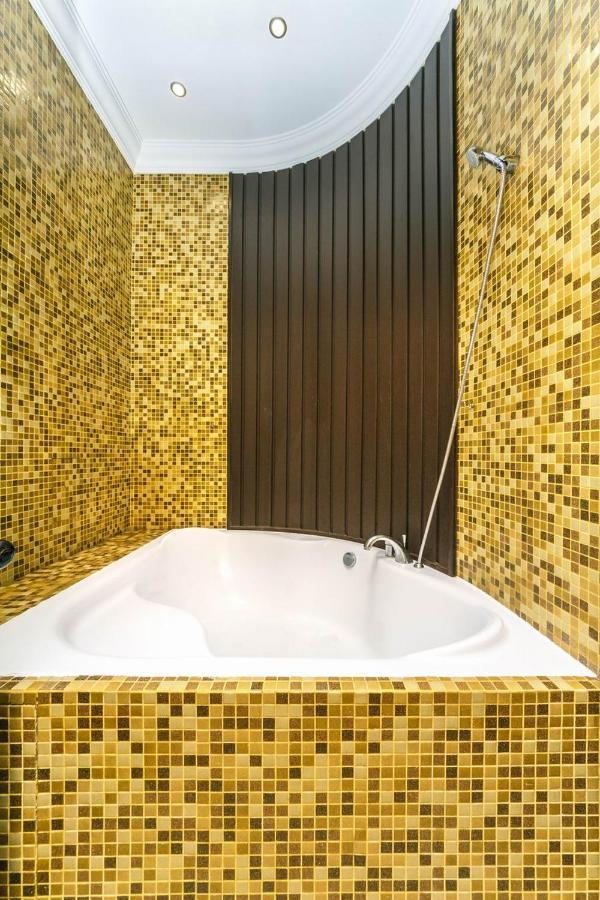 Vip Apartment. Kreshatik, Maidan Nezavisimosti. เคียฟ ภายนอก รูปภาพ